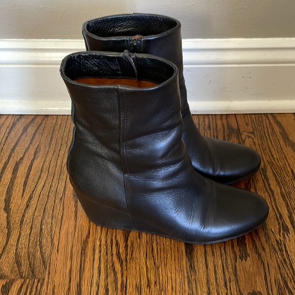 VINCE Michela booties $495 vero cuoio Made in Italy - Picture 4 of 6